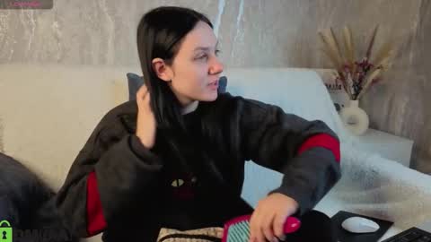 Kvetachka Thu-Sun 0900am-1500pmGTM2 online show from November 5, 1:05 am