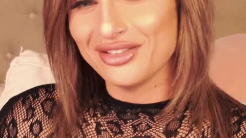 Snapshot of kxaxmichelle chatting on December 9, 11:03 pm Kick online show from December 9, 11:03 pm