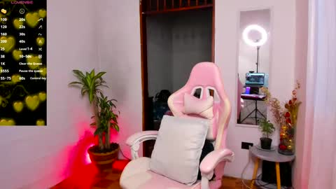 kya_miller_ online show from February 14, 10:36 pm