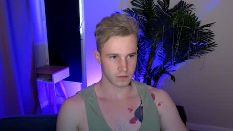 Snapshot of kyle_4u chatting on January 20, 10:40 am Kyle online show from January 20, 10:40 am