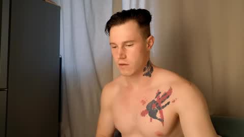 Snapshot of kyle_4u chatting on January 25, 5:29 am Kyle online show from January 25, 5:29 am