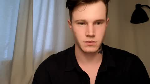 Snapshot of kyle_4u chatting on February 5, 5:41 am Kyle online show from February 5, 5:41 am