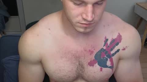 Snapshot of kyle_4u chatting on October 27, 5:33 am Kyle online show from October 27, 5:33 am