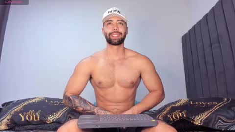 Snapshot of kyle_collinz chatting on November 26, 8:15 am Kyle collinz online show from November 26, 8:15 am