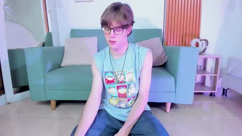 Kyle Dusk online show from December 2, 1:17 pm