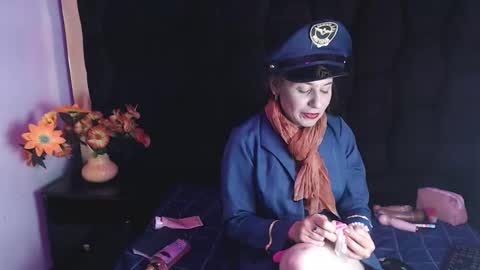 kylie_bloom online show from November 14, 10:07 pm