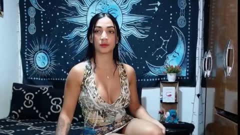 Snapshot of kylie_capricorn chatting on October 2, 9:00 pm kylie online show from October 2, 9:00 pm