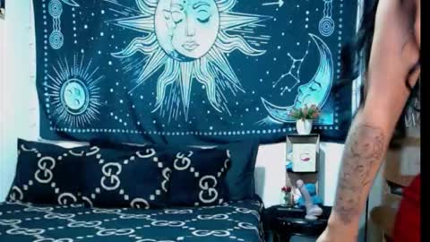 Snapshot of kylie_capricorn chatting on October 10, 8:19 pm kylie online show from October 10, 8:19 pm