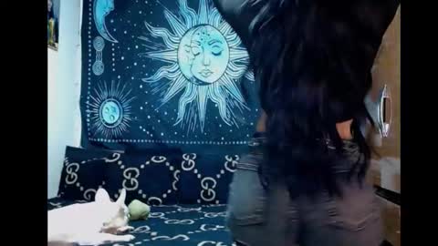 Snapshot of kylie_capricorn chatting on October 23, 8:40 pm kylie online show from October 23, 8:40 pm