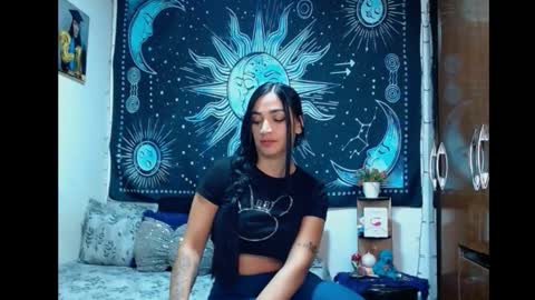 Snapshot of kylie_capricorn chatting on October 28, 9:39 pm kylie online show from October 28, 9:39 pm