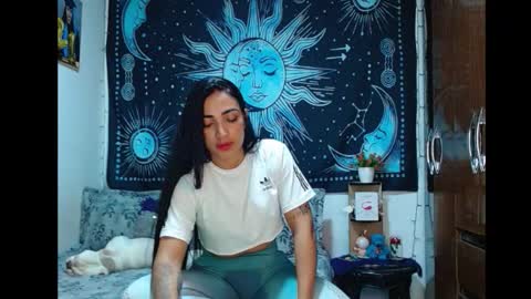 Snapshot of kylie_capricorn chatting on November 12, 10:30 pm kylie online show from November 12, 10:30 pm