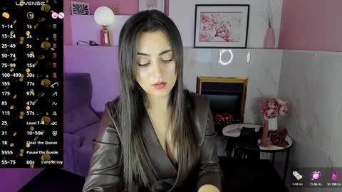 Snapshot of kylie_mellow chatting on February 2, 8:46 am Kylie online show from February 2, 8:46 am