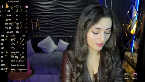 Snapshot of kylie_mellow chatting on February 3, 12:25 pm Kylie online show from February 3, 12:25 pm