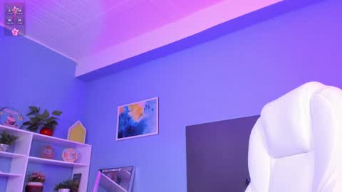 Kylie Reyes  online show from December 7, 2:09 am