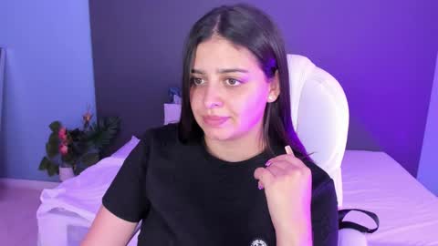 Kylie Reyes  online show from January 23, 7:51 pm