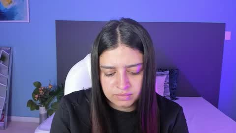 Kylie Reyes  online show from February 24, 7:30 pm