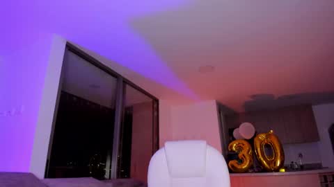 Snapshot of kylie_rox03 chatting on March 12, 6:51 am online show from March 12, 6:51 am