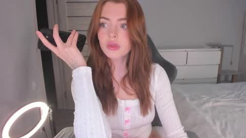 Ann online show from March 12, 7:49 pm