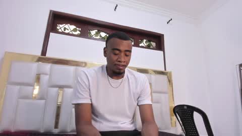 Kaylie And Jhony online show from January 25, 6:24 pm