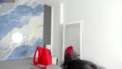 Kaylie And Jhony online show from December 3, 9:46 pm