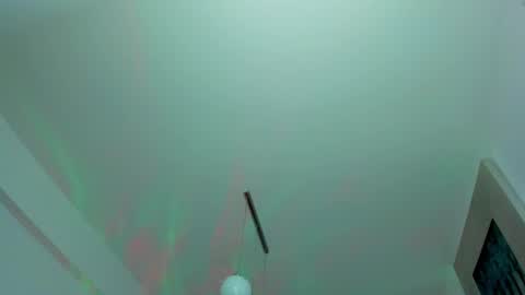 Snapshot of kylieety chatting on February 18, 6:59 am KYLIE online show from February 18, 6:59 am