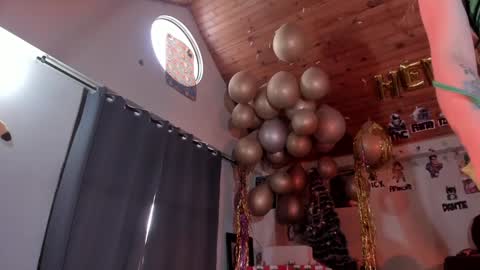 Snapshot of kyliekandy chatting on December 14, 9:45 pm online show from December 14, 9:45 pm