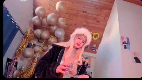 Snapshot of kyliekandy chatting on January 16, 9:40 pm online show from January 16, 9:40 pm