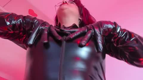 K Y L I E online show from October 23, 8:51 pm