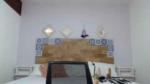 Kylie online show from January 26, 5:02 pm