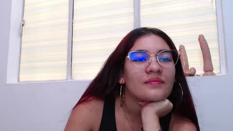 Kylie online show from February 8, 8:42 pm