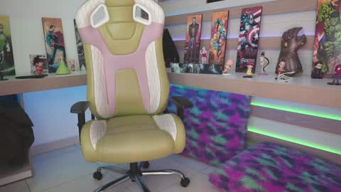 Kyomi online show from January 11, 7:05 pm