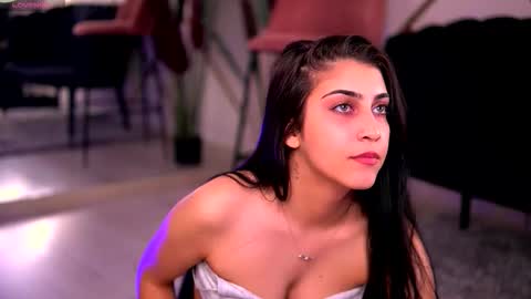 Snapshot of kyrabliss chatting on December 14, 7:40 pm Maria online show from December 14, 7:40 pm