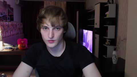 l1onkennedy online show from November 11, 7:58 pm