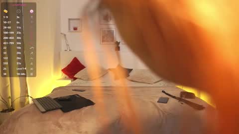 Viktoria White  online show from October 13, 2:28 pm