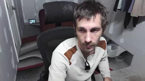 l1v1nth3dr3am online show from October 27, 8:40 am