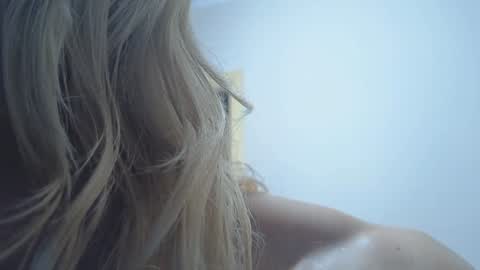 Adonis online show from December 31, 4:46 pm