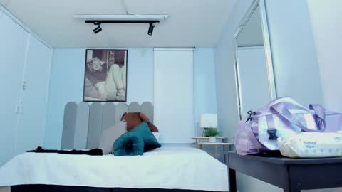 Cris  online show from January 17, 11:38 am