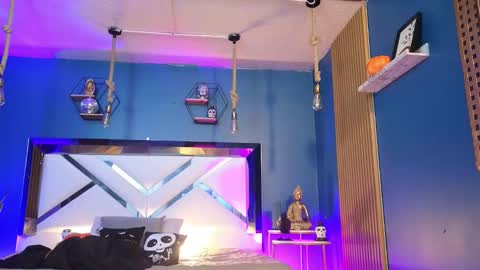 Cris  online show from October 1, 12:22 pm