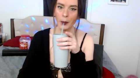 Lacey Phoenix online show from October 19, 1:17 am