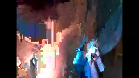 lacharcute online show from September 12, 6:35 am