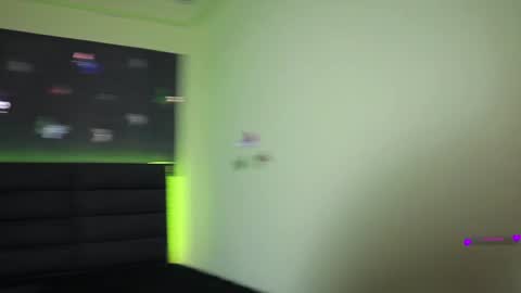 Kathie  Dicky    online show from January 3, 5:42 pm