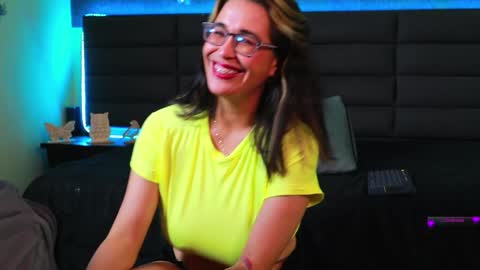 Kathie  Dicky    online show from January 8, 1:11 am