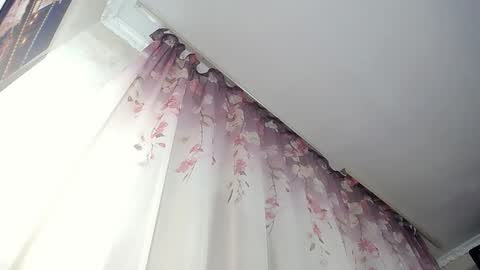 Snapshot of lady_boom_ chatting on December 3, 4:17 pm lady_boom_ online show from December 3, 4:17 pm