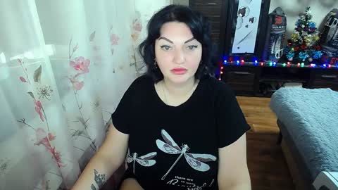 Snapshot of lady_boom_ chatting on December 7, 9:17 am lady_boom_ online show from December 7, 9:17 am