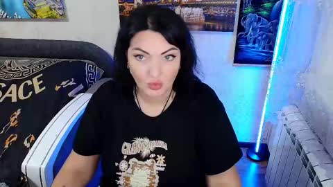 Snapshot of lady_boom_ chatting on September 19, 5:35 pm lady_boom_ online show from September 19, 5:35 pm