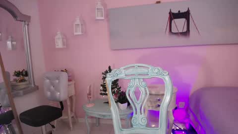 Karla - Instagram   lady karla1 online show from January 18, 10:39 pm