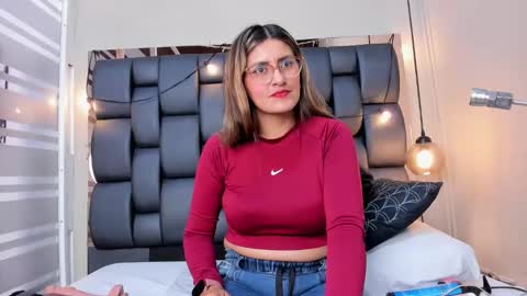 LADY  online show from September 17, 2:02 am