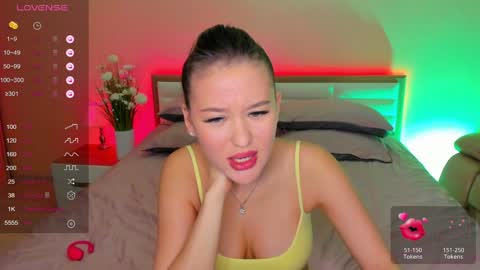 Krissy online show from December 27, 7:18 am