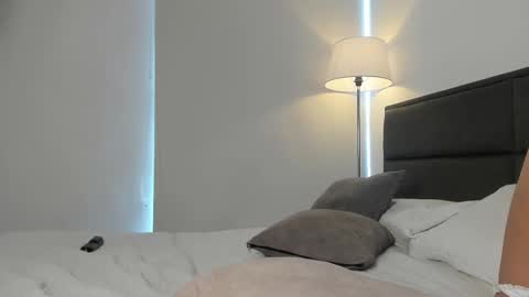 Snapshot of lady_ni chatting on March 6, 6:26 pm 700 1300 -5 online show from March 6, 6:26 pm