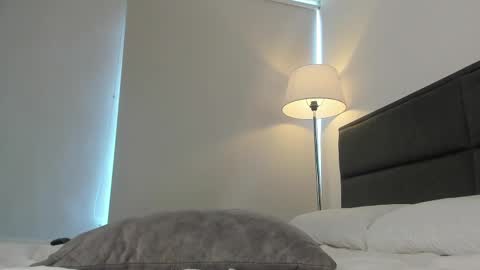 Snapshot of lady_ni chatting on March 7, 4:00 pm 700 1300 -5 online show from March 7, 4:00 pm